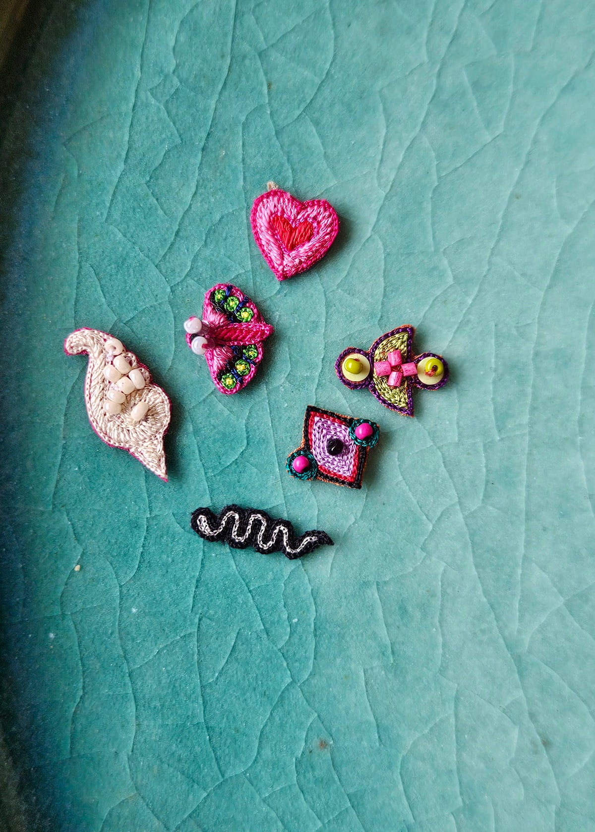 Paro (Bindi set of 6)